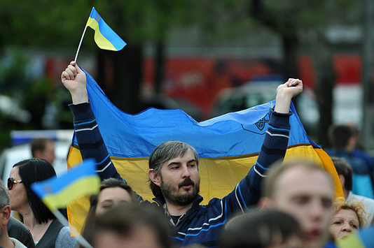 Україна значно демократичніша за Росію – Freedom House