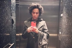 Даша Астафьева показала, как занимается йогой