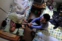 Куда людей загоняет бедность: самые крошечные жилые апартаменты в мире