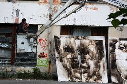 Портреты, сделанные при помощи «коктейля Молотова» 