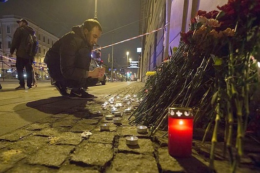 Сім’ям загиблих під час теракту в петербурзькому метро виплатять по 1 млн рублів