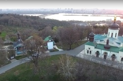 Ботанічний сад на Печерську показали з висоти пташиного польоту