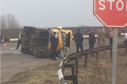 На Сумщині маршрутка зіткнулася з вантажівкою: п’ятеро пасажирів госпіталізовано