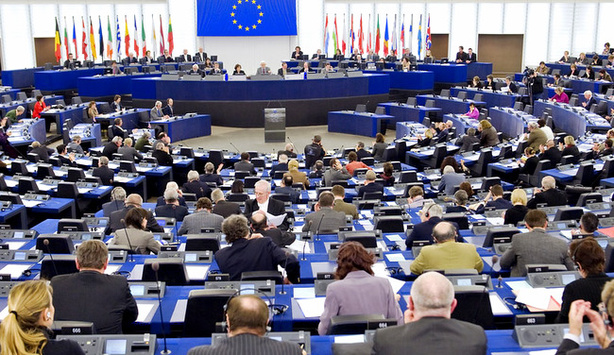У Європарламенті виступають за посилення санкцій проти Росії 