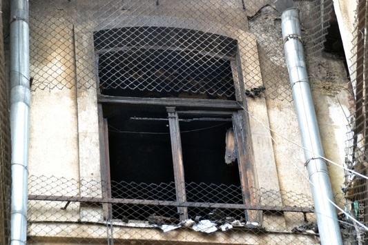 Жахливі фото одеського будинку, який вигорів вщент