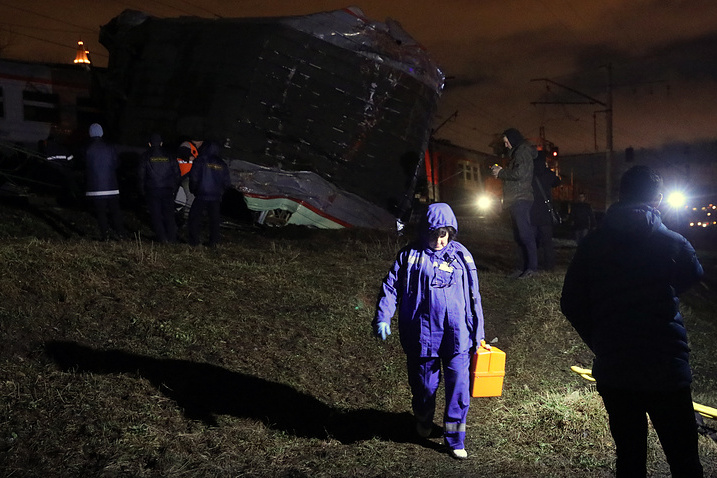 Російські слідчі назвали причину аварії поїздів у Москві