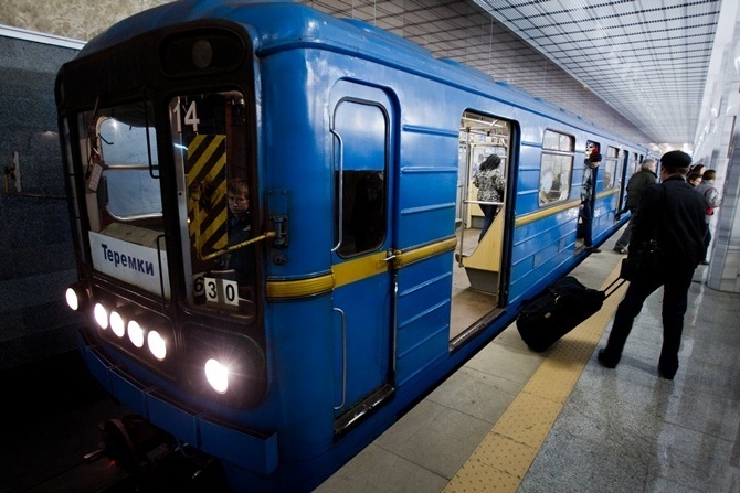 В Києві увечері можуть закрити на вхід три станції метро