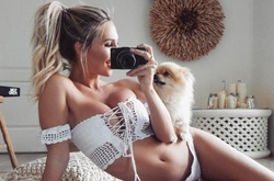 $3 тысячи за снимок. Бикини-модель заработала состояние благодаря откровенным фото