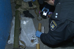 Правоохоронці працюють на місці вибуху.