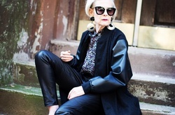 Стильная бабуля: 63-летняя Лин Слейтер покорила мир моды своим стилем