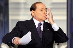 Берлусконі за великі гроші продав «Мілан» китайцям