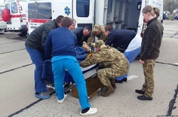 Доставка поранених бійців до Одеси