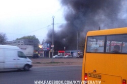 У Києві виникла сильна пожежа в районі заводу «Електронмаш»