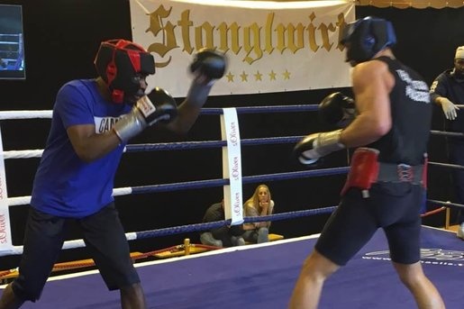Кличко проводить спаринги з боксером, який легше його на 40 кг