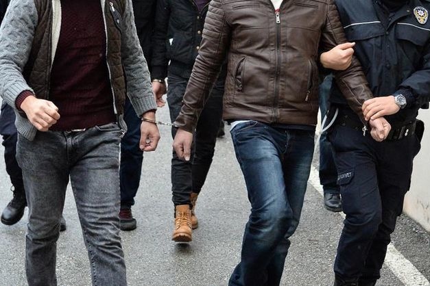 У Стамбулі напередодні референдуму поліція затримала 49 осіб