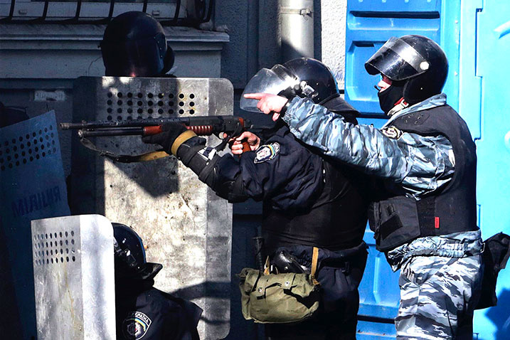 Справа розстрілів на Майдані: Приватбанк не надає записи камер спостереження через... банківську таємницю