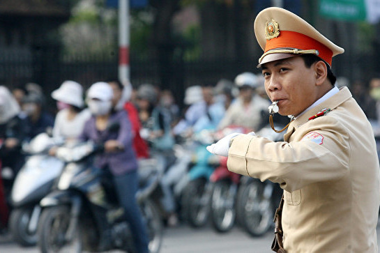 Мешканці в’єтнамського селища захопили у заручники 32 поліцейських
