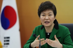 Прокуратура Південної Кореї звинуватила екс-президента в хабарництві