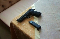 На Київщині затримали п’яного чоловіка зі зброєю