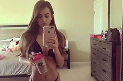 Когда смотрят на ведущую, а не на карту. Откровенные фото мексиканки Янет Гарсии