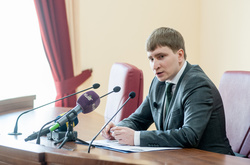 Для перевезення киян на цвинтарі запустять додатковий пасажирський транспорт