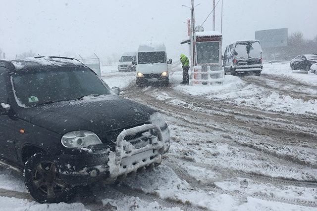 Снігопад на Харківщині: знеструмлено 38 населених пунктів