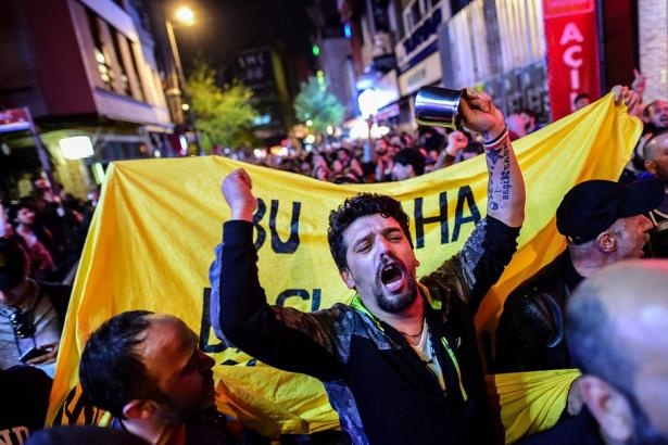 У Туреччині затримали підозрюваних у організації протестів проти референдуму 