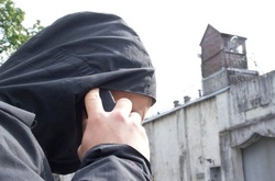 У Києві правоохоронці затримали шахрая, який отримував гроші «за звільнення сина з поліції»