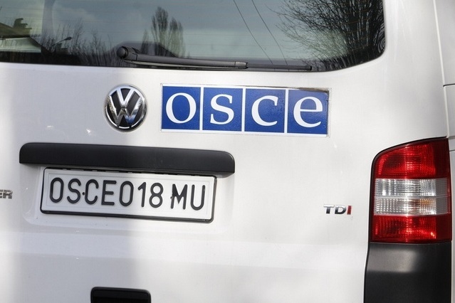 Кількість постраждалих від вибуху автомобіля ОБСЕ на Луганщині збільшилась