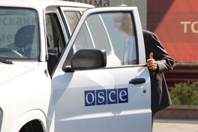 Підрив автомобіля ОБСЄ: версії та оцінки