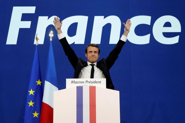 Вибори у Франції: Макрон випередив Ле Пен на 2,2% – остаточні дані
