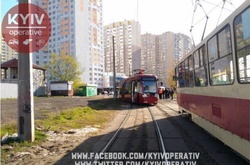 У столиці на Троєщині трамвай зійшов з колій
