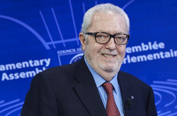 Україна домагатиметься відставки Аграмунта з посади президента ПАРЄ