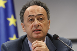 Голова Представництва Європейського союзу в Україні Х’юг Мінгареллі 