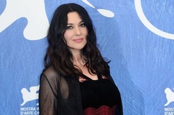  Моника Беллуччи 