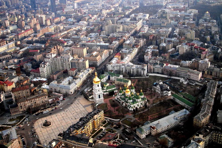 У Києві офіційно мешкає 2,928 млн осіб