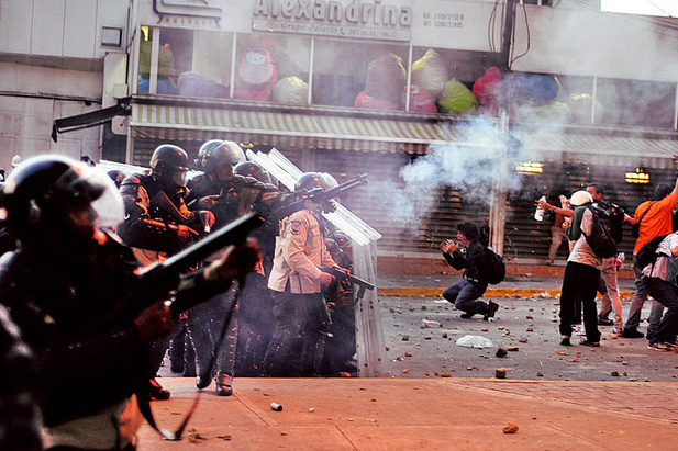 У Венесуелі три тижні тривають протести 