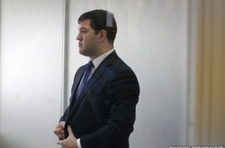 Суд розглядає продовження запобіжного заходу Насірову