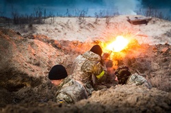 У зоні АТО гаряче: ворог гатить із забороненої зброї