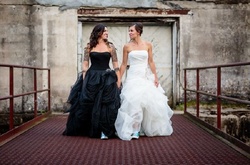 Необычные экстравагантные и стильные черно-белые свадебные наряды 