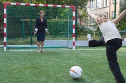 Дружина Порошенка вестиме ранкову зарядку на каналі Ахметова