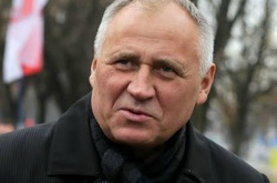 У Білорусі напередодні акції протесту арештували опозиціонера Статкевича