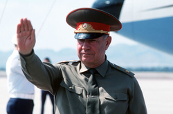 Дмитро Язов