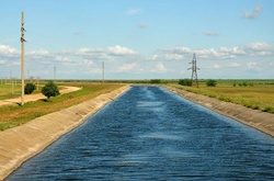 Заощаджена вода з Каховського водосховища має зрошувати землі півдня Херсонщини.l