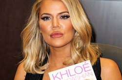 На Хлои Кардашьян подали в суд за публикацию фото самой себя в Instagram