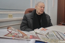  Поет Борис Олійник 