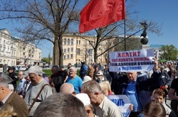 День солідарності у Харкові переріс у сутичку