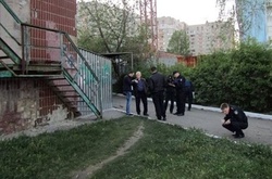 У столиці біля навчального закладу стався вибух