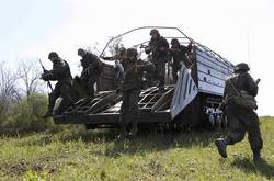  Військові навчання 