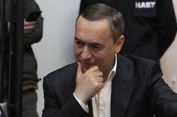 Антикорупційна прокуратура хоче забрати у Мартиненка все майно